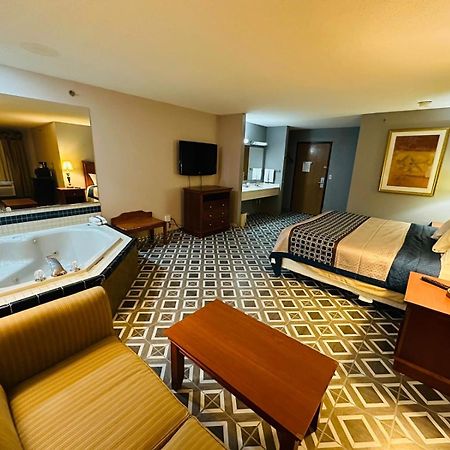 Royal Inn Suites Huntington Exteriör bild
