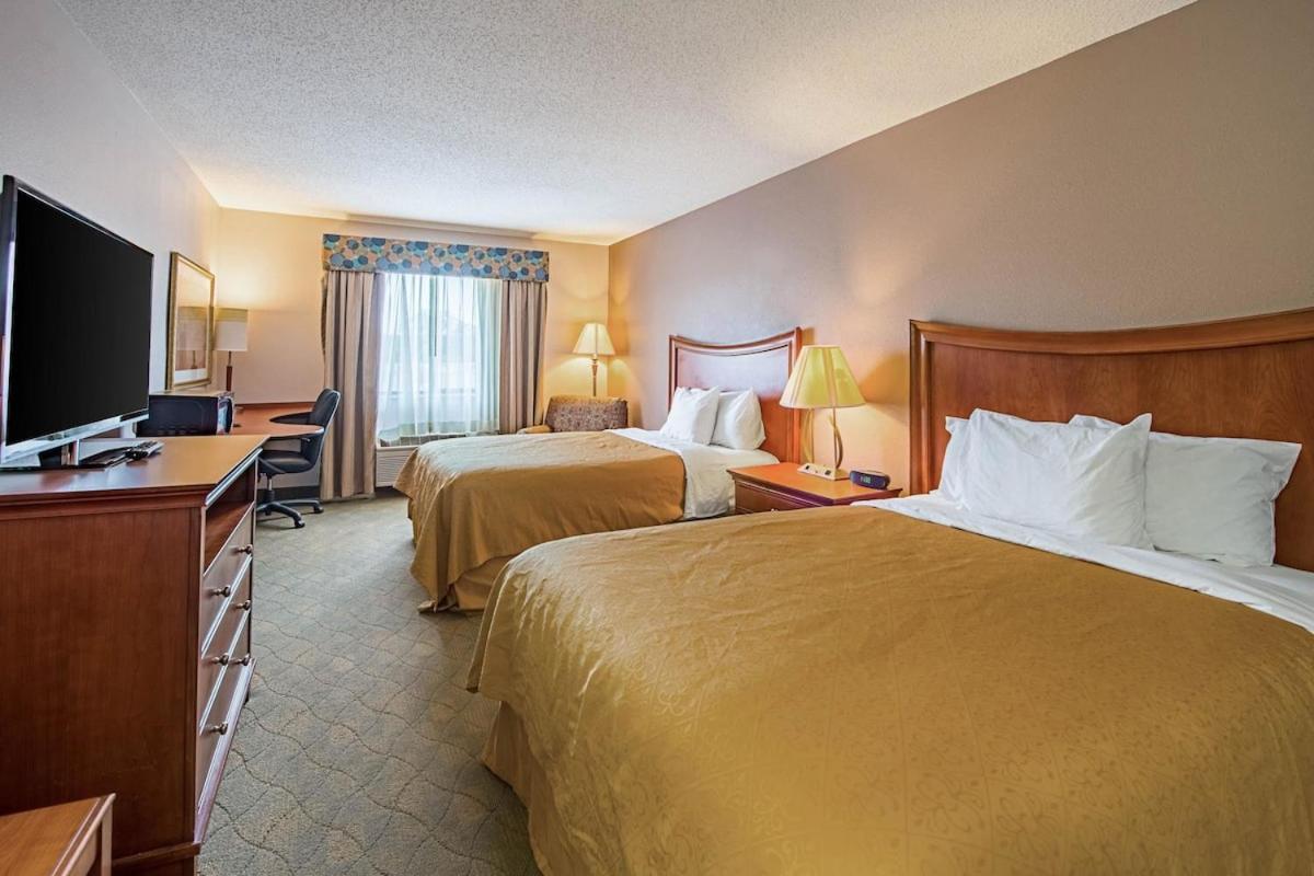 Royal Inn Suites Huntington Exteriör bild