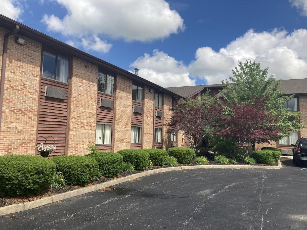 Royal Inn Suites Huntington Exteriör bild